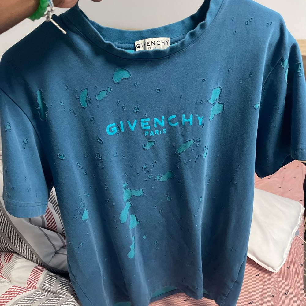Givenchy tee
